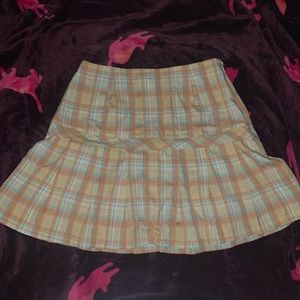 Plaid pleated skirt